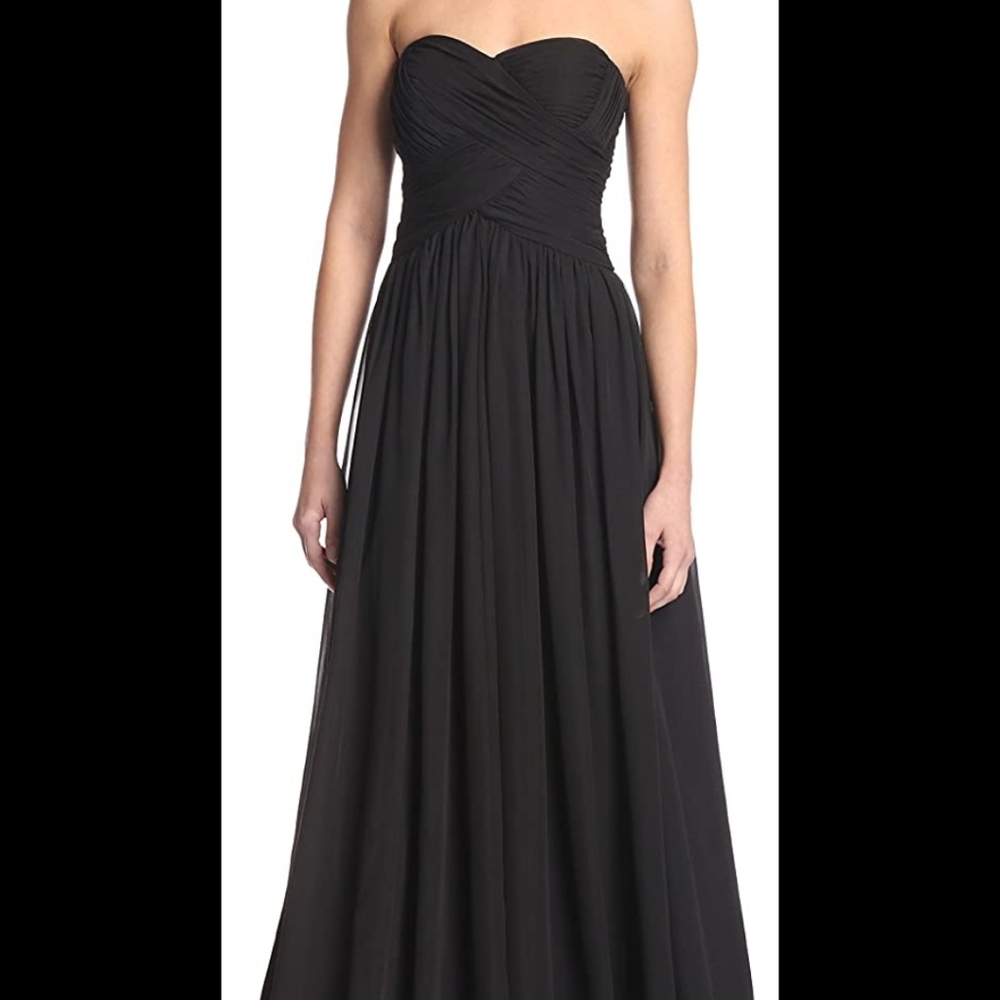 Black Strapless gown. - Picture 3 of 8